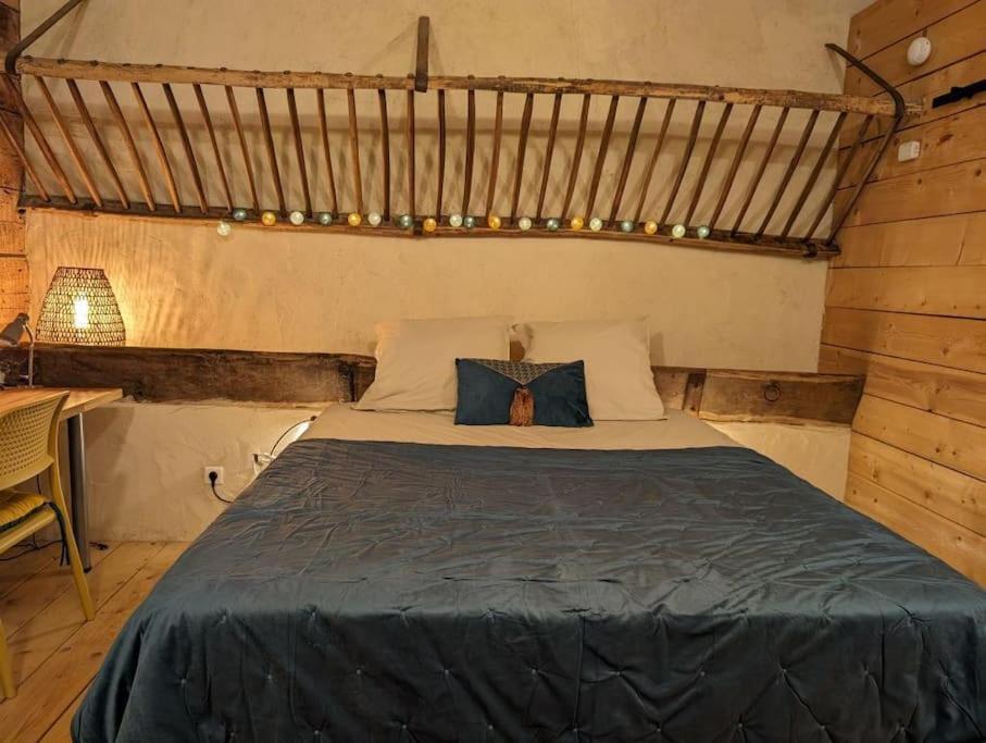 Logement - Studio Independant A Pérouges Eksteriør billede